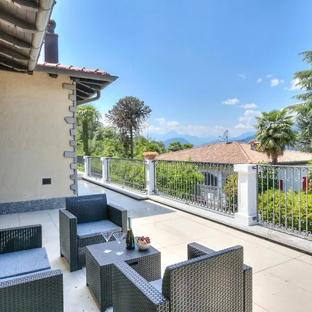 Villa Casa Francesca Garden And View - Happy